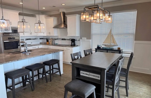 Atlantic Beach House | Bailey's Blue Ocean View, 5 BR Ocean Front Luxury Home w/Infinity Pool
