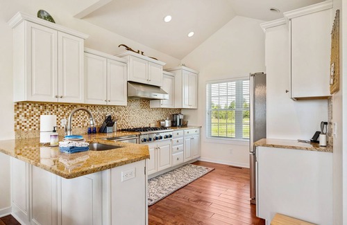 Baileys Harbor House | Baileys Harbor Haven | Fire Pit Dogs OK 5Acres