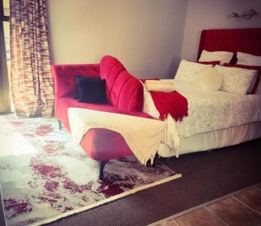 Bloemfontein Hotel | Bains Game Lodge Sky's Overnight
