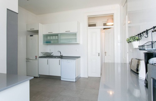 Principe Real Apartment | Bairro Alto w/View up to 20guests by Central Hill