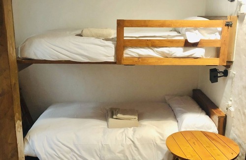 Arties Apartment | Bajo con Jardin y Terraza en Arties. 2 Dormitorios y 2 baños (1 en suite). 6pax