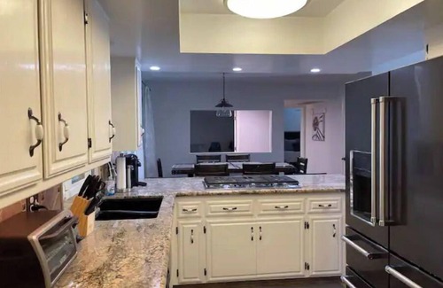 Greenacres House | Bakersfield Outdoor Oasis - Kitchen, Bar, Pool, Spa, Fire