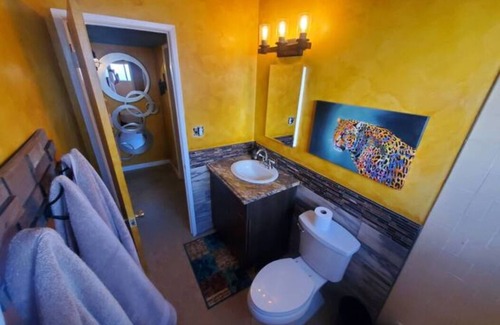 Bakersfield House | Bakersfield Safari Retreat