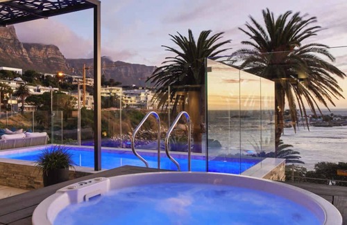 Camps Bay Villa | Bakoven Palms - Ultra Luxury Villa with jacuzzi