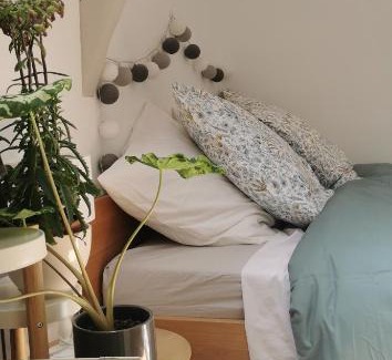 Saint-Gonlay Bed & Breakfast | Balades entre bois et rivières, Chambre à Brocéliande