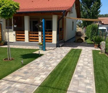 Balatonmariafurdo Apartment | Balati Vendégház