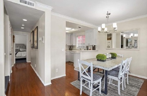 Balboa Island House | Balboa Island Retreat - a great location for a fun-filled vacation!