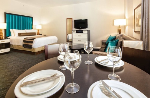 East Village Resort | Balboa Park Resort Studio