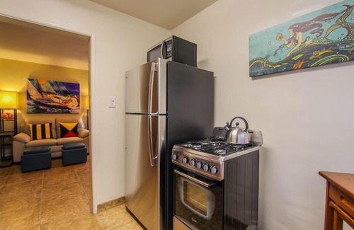 Balboa Peninsula Apartment | "BALBOA SEA ESCAPE" Steps to Beach and Bay *Garage Parking & Air Conditioning