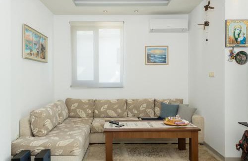 Balchik Apartment | Balchik Sea View Escape 5BR Luxury with Hot Tub & Free Parking