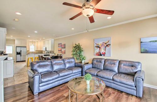 Lake Hamilton Apartment | Balcony and Boat Slip Lakefront Unit in Hot Springs