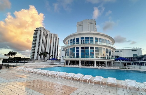 Mid Beach Apartment | Balcony Duplex M11