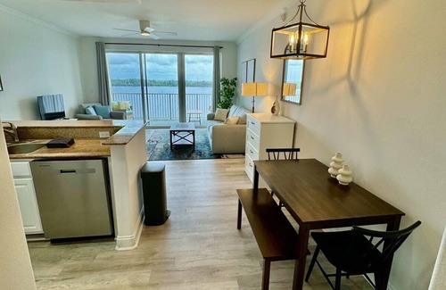 Florida Central Atlantic Coast Apartment | Balcony King Suite - Lake & Pool view