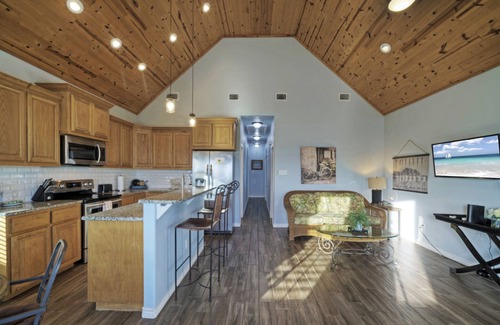 Flour Bluff House | Balcony w/Bay View | Shared Pool + Boat Dock | Fat Flounder by AvantStay