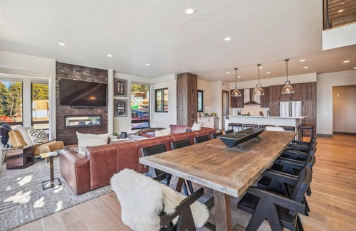Woodmoor House | Baldy Basecamp: Newly Constructed - Hot Tub - Great Views - Seasonal Shuttle