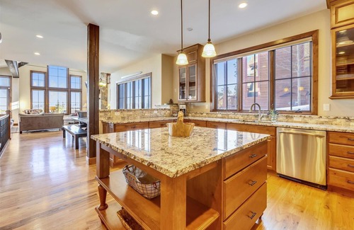 Woodmoor House | Baldy Mountain Overlook: Spacious 3BR townhome in Breckenridge with stunning views!