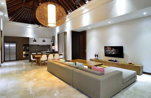 Senggigi Villa | Bale Mandala Villas