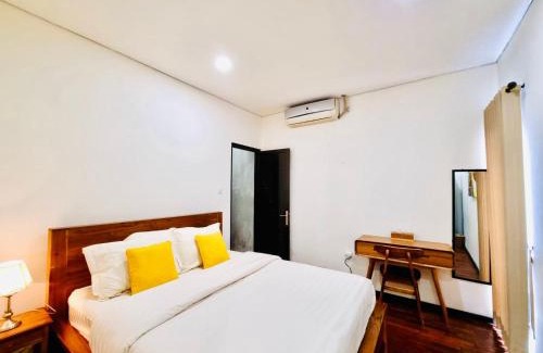 Denpasar Barat House | Bali 3BR Family Nicho House