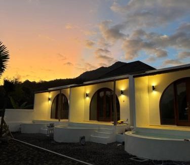 Toya Bungkah Villa | Bali Astetic Villa Private Hot Spring
