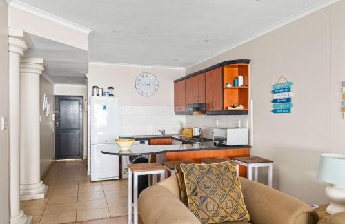 Westbrook Apartment | Bali Hai 103 by Host Agents
