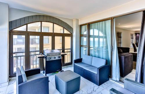 Westbrook Apartment | Bali Hai 301