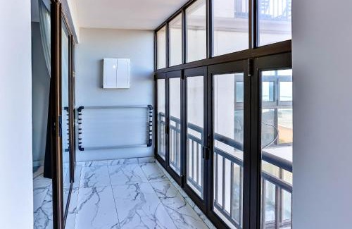 Westbrook Apartment | Bali Hai 301