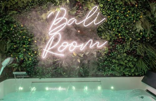 Montgeron Apartment | BALI ROOM/Magnifique studio évasion JACCUZI