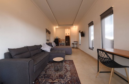 Babakan Apartment | Bali Slow Living at Navee Stay - Your Sunny Sanctuary in Canggu