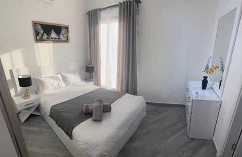 Al Ahyaa Apartment | Bali Themed Luxury Spacious 3 Bed Balcony Pool Gym