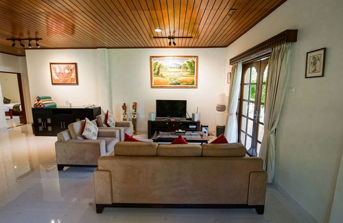 Legian Villa | Balinese private villa with swimming pool at Legian area