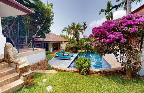 Choeng Mon Villa | Balinese-style villa for 6-8 people 800m from Choeng Mon beach