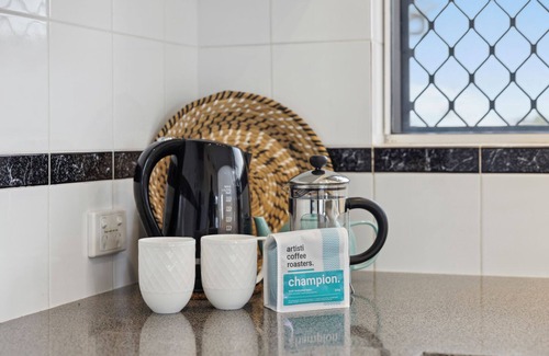 Sawtell House | Ballantrae 8 Family-Friendly Coastal Apartment with Ocean Views
