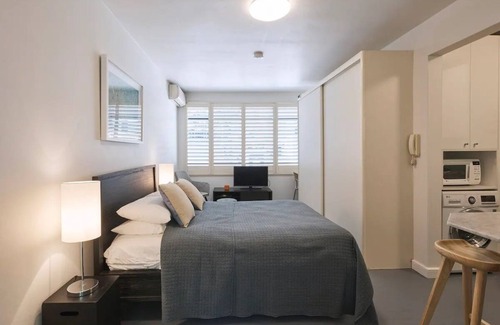 Mosman Apartment | Ballantyne at Mosman - Serviced Studio Apartment
