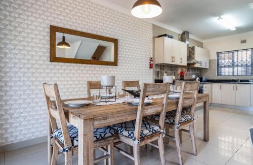 Ballito Apartment | Ballito Beach Villa - La Toinette 8