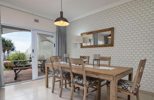 Ballito Apartment | Ballito Beach Villa - La Toinette 8