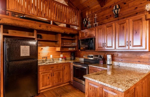 Ponca Condo | Balloon Cabin - Great Buffalo River Group Getaway