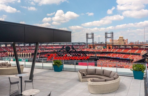 Downtown St. Louis Apartment | BallparkHeights 1BD 6