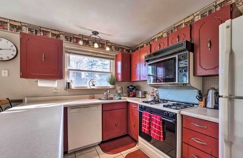 Ballwin House | Ballwin Home < 3 Mi to Castlewood State Park!