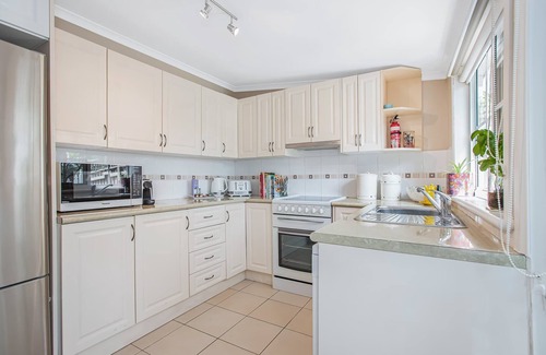 Balmain East House | Balmain Hideaway - Short walk to Ferry
