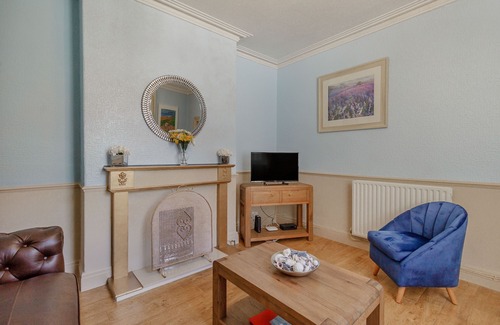 Redcar Cottage | BALMORAL COTTAGE, pet friendly, character holiday cottage in Redcar