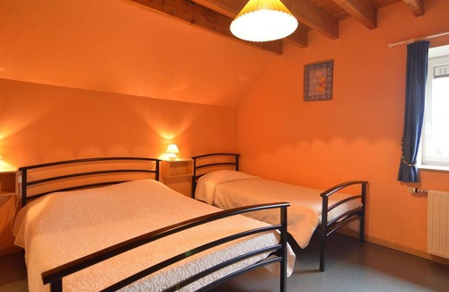 Arimont Cottage | Balmy Cottage in Baugnez/Malmedy with Sauna and Billiards