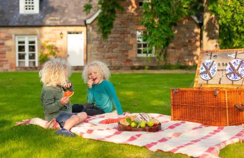 Invergordon House | Balnagown Estates Gardener's Cottage