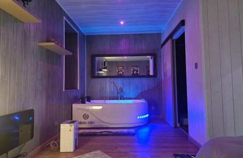 Baume-les-Dames Apartment | Balneo détente