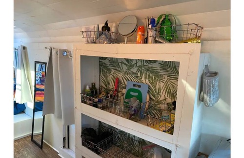 Grandview House | Baloo the Skoolie on 116 Acre Farm