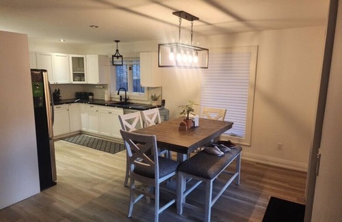 Huntsville House | Balsam Retreat- Muskoka GetawaynPet Friendly