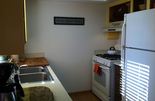 Olympia House | Bamboo Hideaway-no cleaning fee