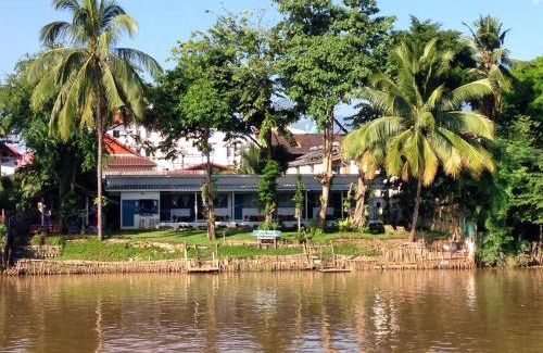 Chang Khlan Bed & Breakfast | Ban Narai River Guesthouse