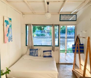 Chang Khlan Bed & Breakfast | Ban Narai River Guesthouse