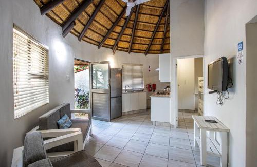 Melville Apartment | Banana Beach Club C7