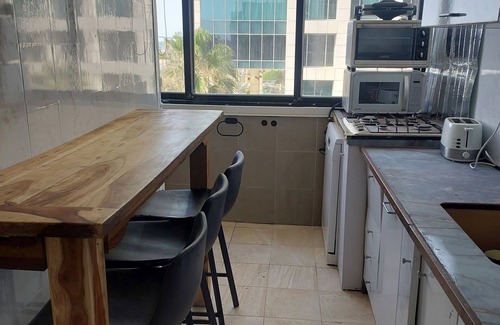 Kerem HaTeimanim Apartment | Banana beach front Aparthotel TLV, 3BR, AC, center